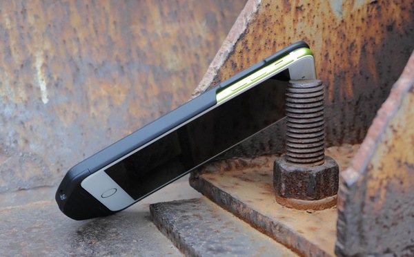 让iPhone运行安卓!史上最强手机配件机甲评测