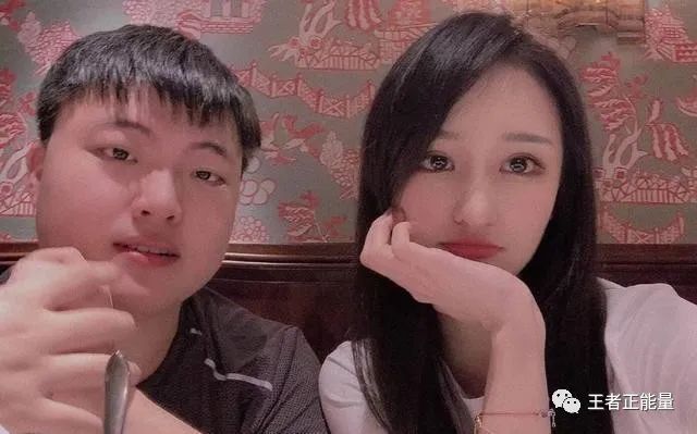 PDD配4W元主机,楚河电脑值47W,看到UZI配置后,粉丝:眼花了?