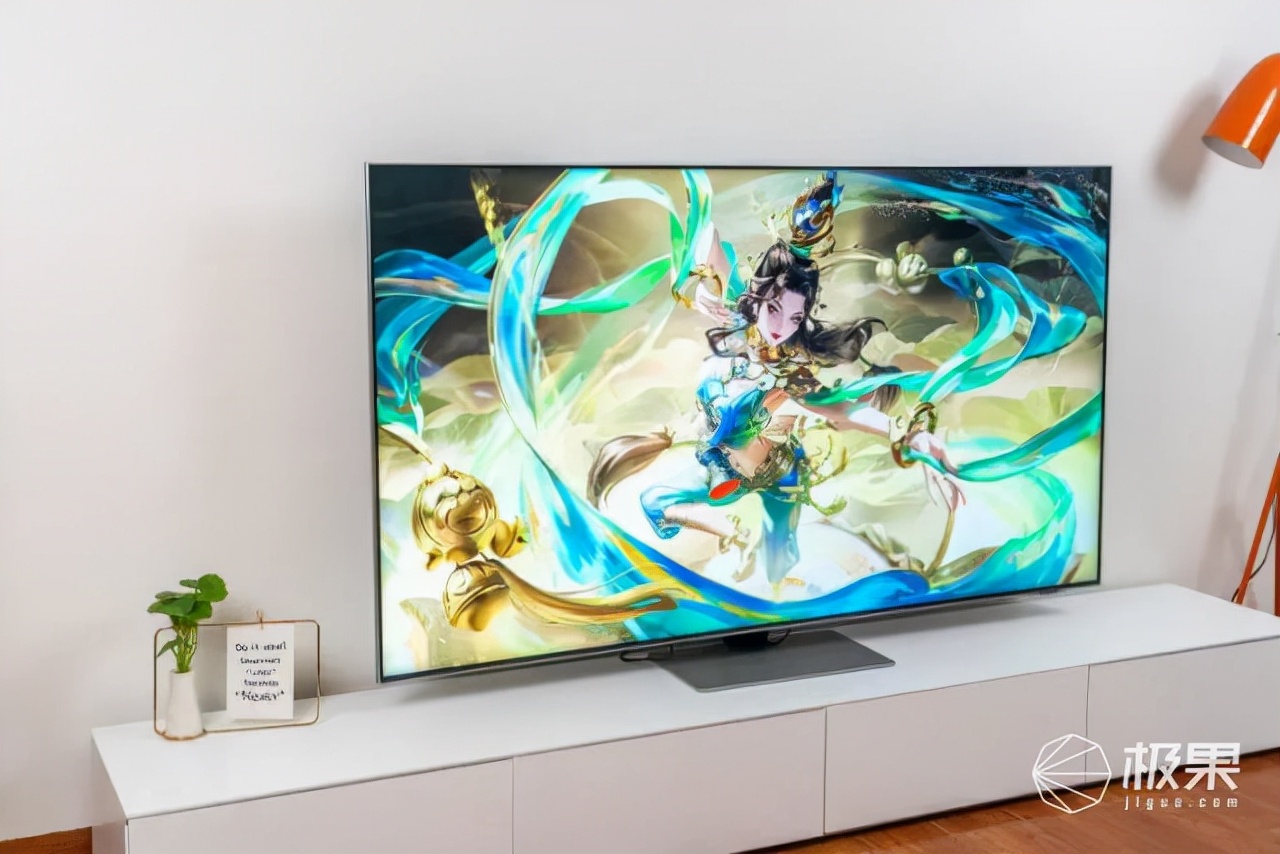 摄影师亲鉴!画质无死角、还能游戏带娃,一屏搞定全家“娱乐”