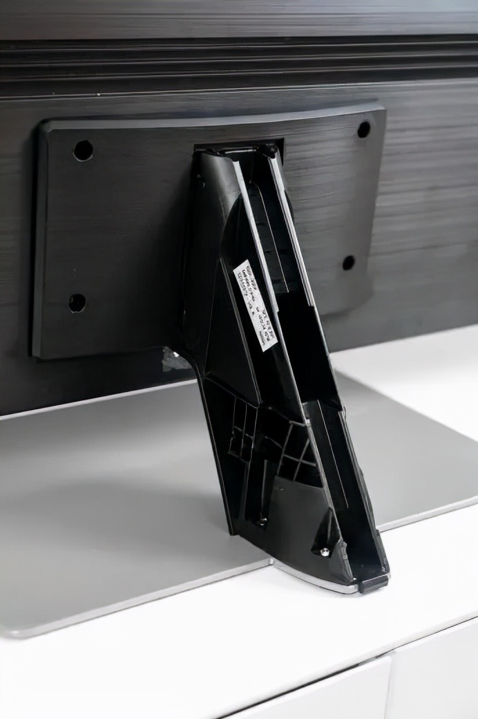 摄影师亲鉴!画质无死角、还能游戏带娃,一屏搞定全家“娱乐”