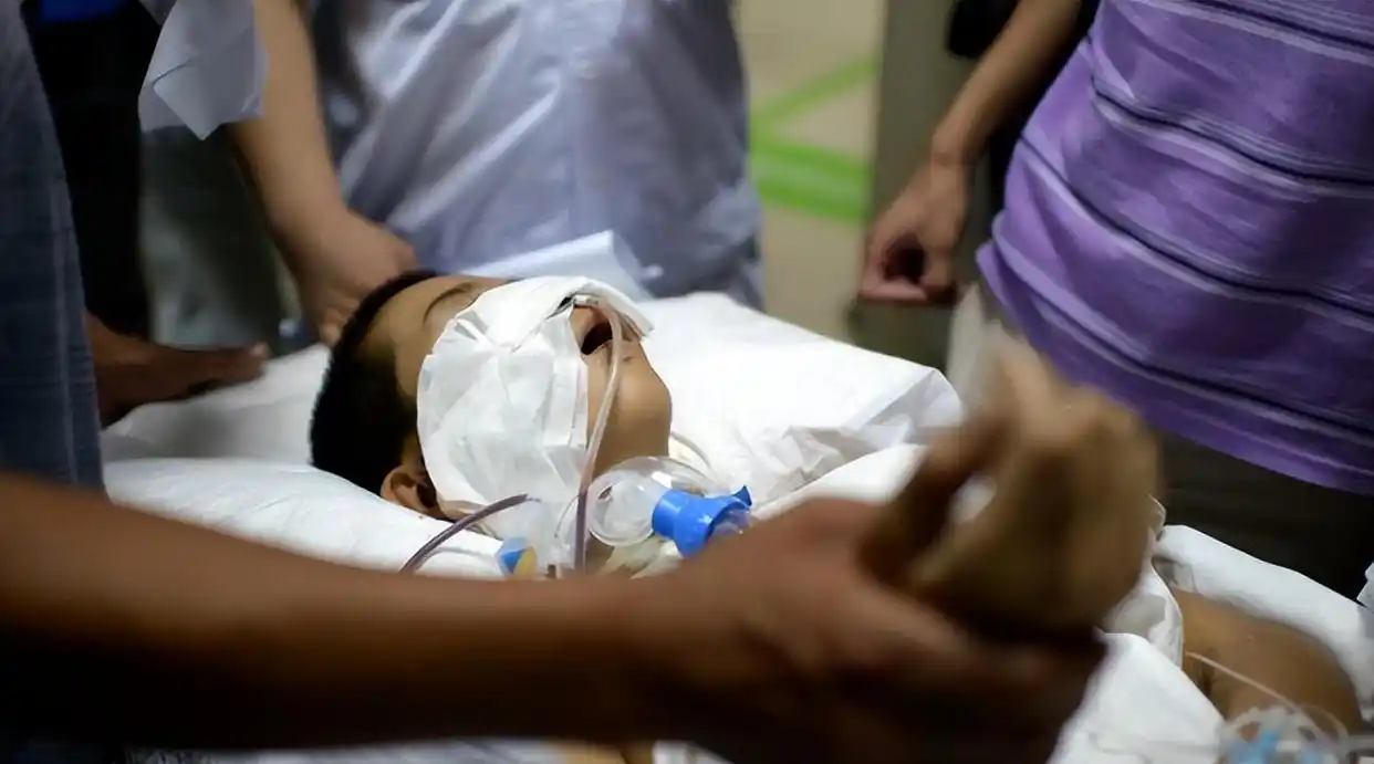 多年前山东男孩被工友开玩笑,用高压泵往体内充气,五脏严重损坏