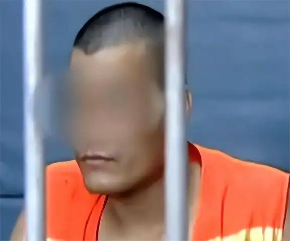 多年前山东男孩被工友开玩笑,用高压泵往体内充气,五脏严重损坏