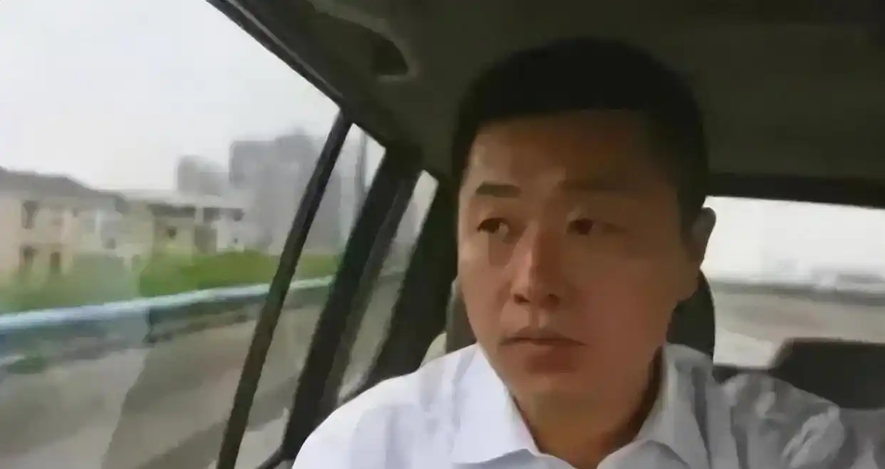 法官王浩与“彭宇扶人案”:正义与良知的较量