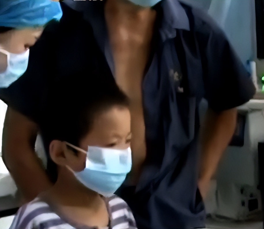 回顾:13岁男孩体内被充气,五脏严重损坏,施暴者2013年被判刑