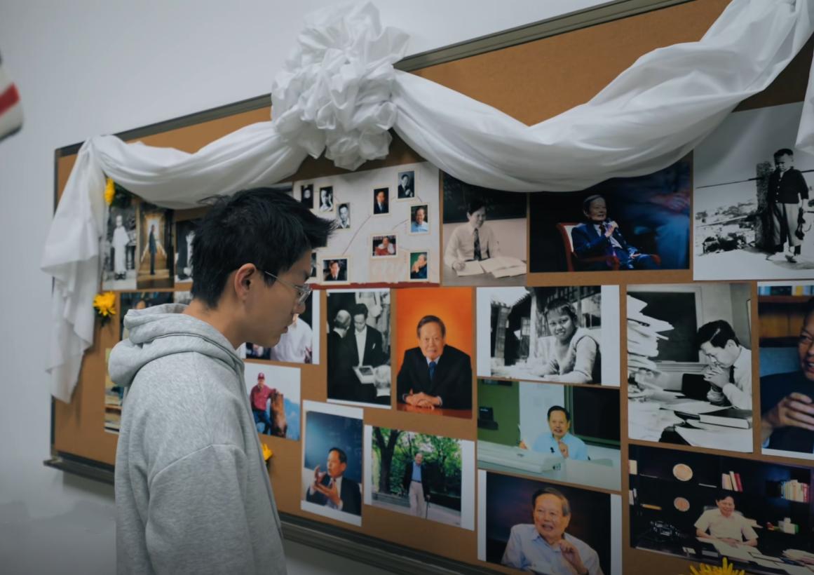 杨振汉赴八宝山送别杨振宁!露面回忆往事,透露了哥哥的一个遗憾