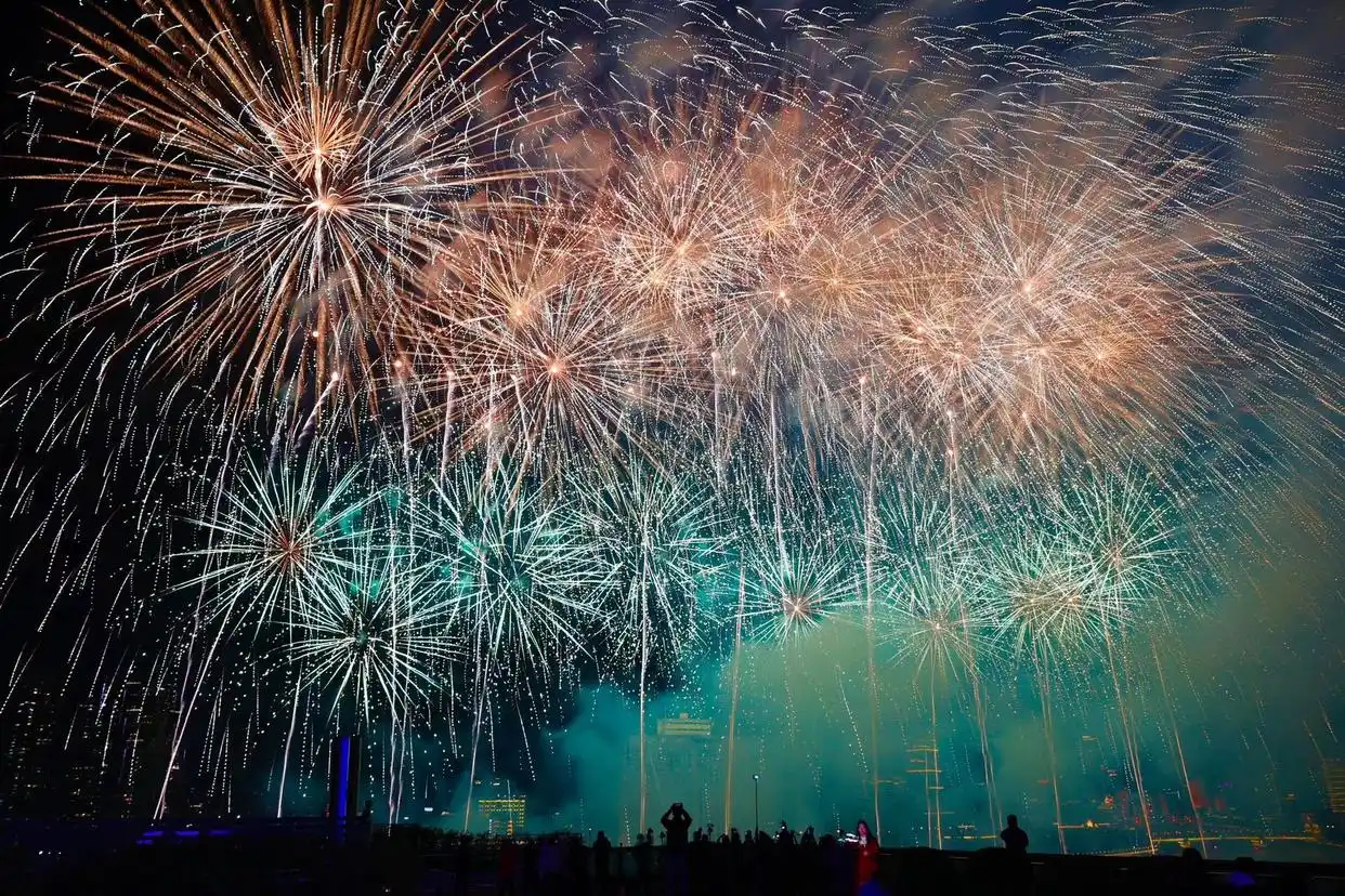 超13万发烟花闪耀羊城！阔别12载，广州春节烟花汇演回归