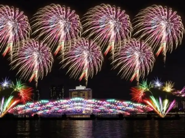 注意！烟花秀当天广州多条路段有交通管制！