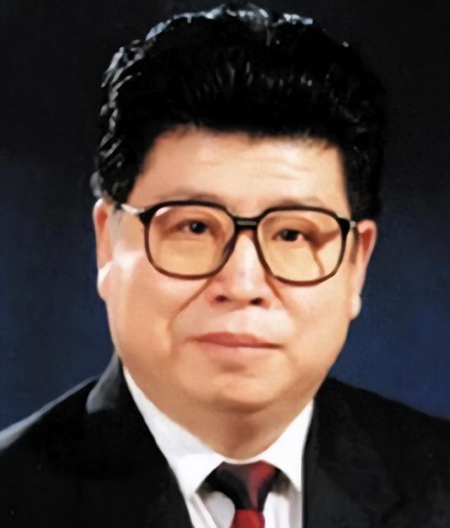 他是建国以来潜逃级别最高的贪官:至今还未落网,逃跑方式成了谜