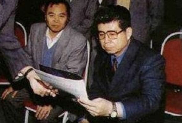 他是建国以来潜逃级别最高的贪官:至今还未落网,逃跑方式成了谜