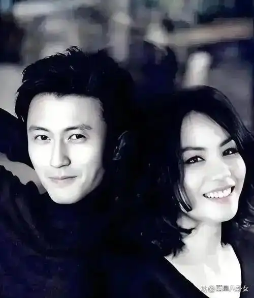 为何谢霆锋死心塌地爱王菲，因她25年未变！张柏芝却上热搜