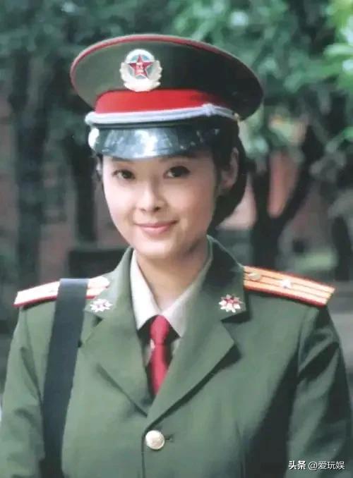 直到看清袁立如今的处境,才明白徐威的“离开”有多精明