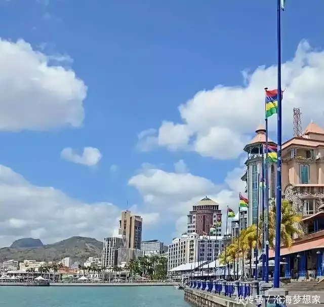 英国脱欧5年遭反噬，GDP负增长物价暴增，日不落凉了？