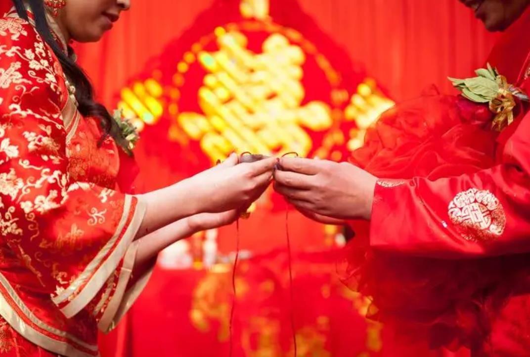 同属相夫妻,吉凶如何?探究老祖宗对夫妻属相相配的看法!