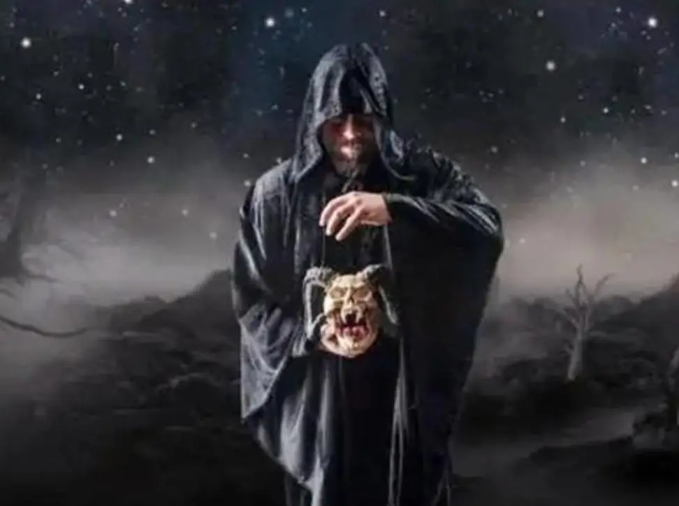 03年萨达姆御用巫师曾预言：美军将在一个小村中找到萨达姆的尸体