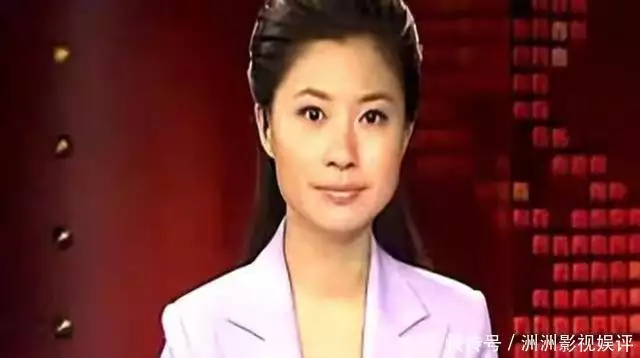 28岁辞职央视主持人,39岁全家移居日本,如今43岁的她后悔了吗