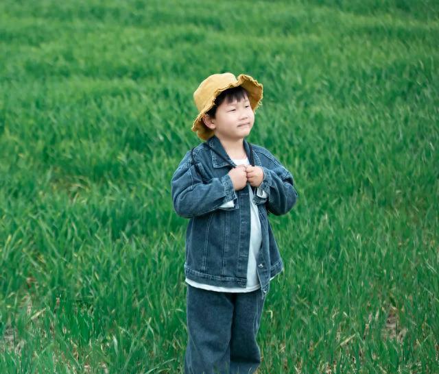 1岁宝宝启蒙黄金期！10个在家玩的认知游戏，娃越玩越聪明