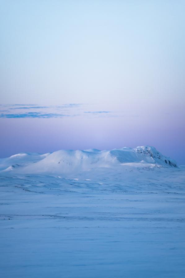 70-200mm F2.8 DG DN OS即将发售！风景入镜里，人在画中游