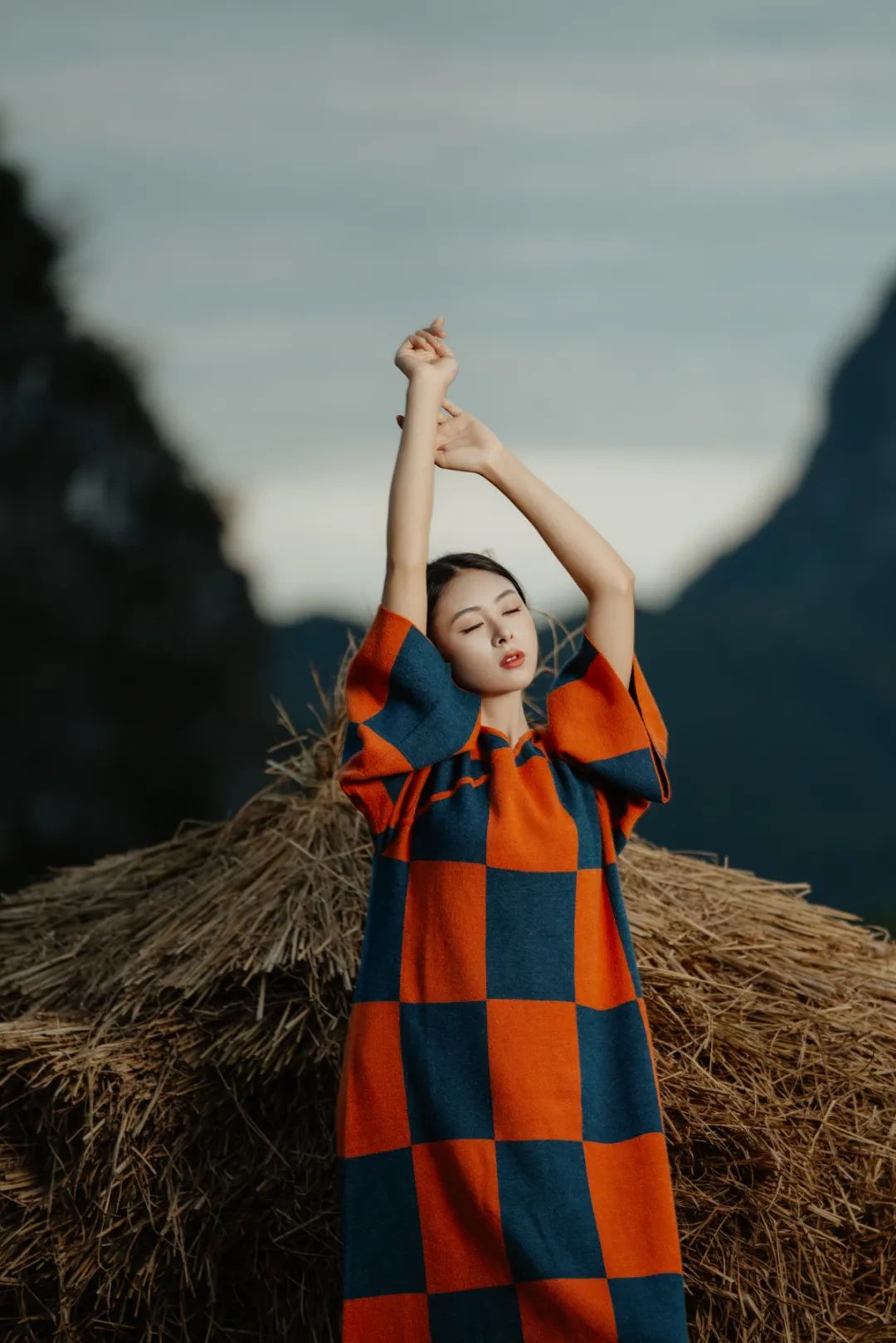 70-200mm F2.8 DG DN OS即将发售！风景入镜里，人在画中游