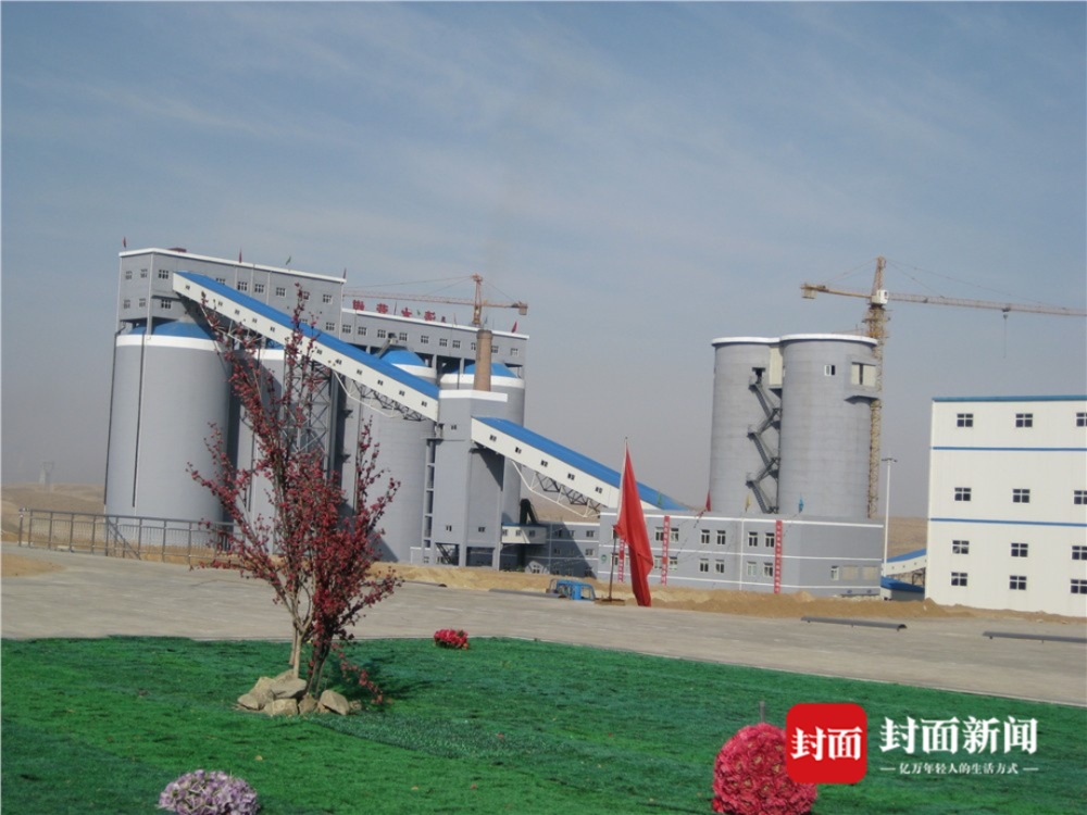 煤矿冒顶事故中的防范困局：清水营煤矿“顶板”致4人被困 多篇论文曾对安全隐患做“预警”