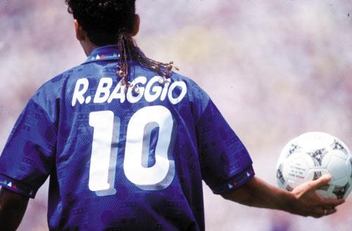 世界杯经典发型：巴乔辫子流行 大罗阿福头搞笑