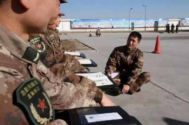 锻造新时代过硬军事记者队伍 为增强传播力提供人才支撑