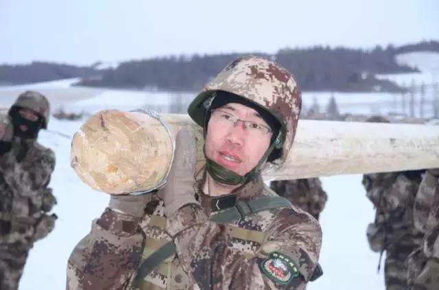 锻造新时代过硬军事记者队伍 为增强传播力提供人才支撑