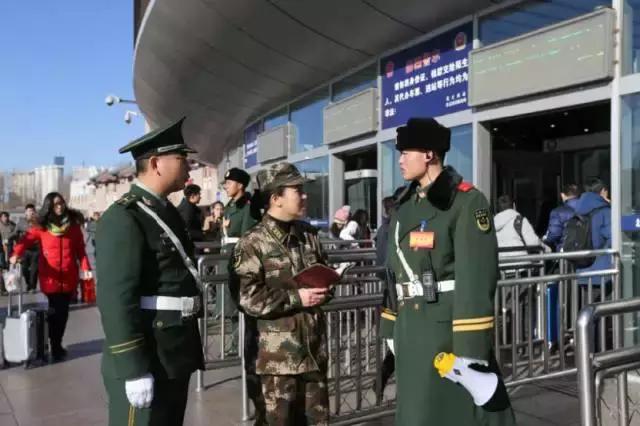 锻造新时代过硬军事记者队伍 为增强传播力提供人才支撑