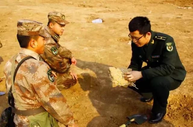 锻造新时代过硬军事记者队伍 为增强传播力提供人才支撑