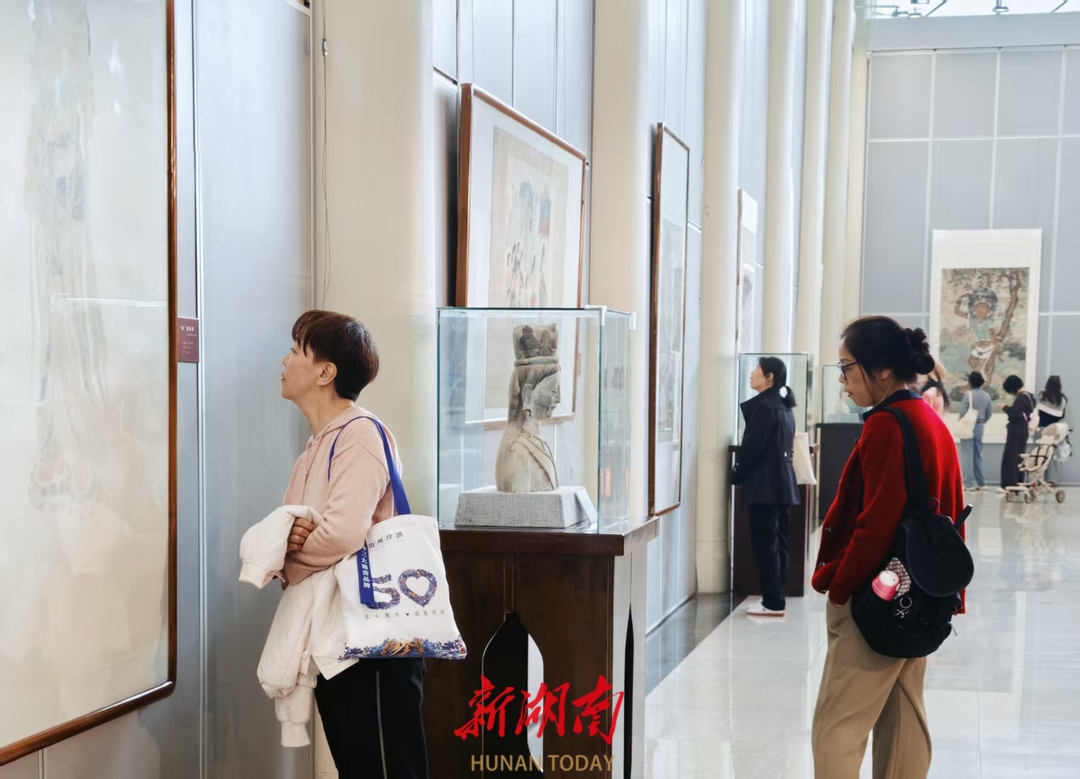 新展丨在长沙“湘遇”敦煌,专家解读壁画彩塑绚丽千年秘诀