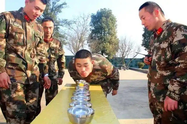 春节军营小游戏,你喜欢哪一款?