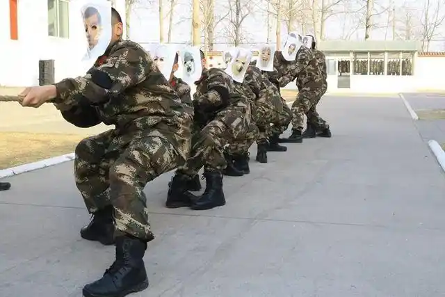 春节军营小游戏,你喜欢哪一款?