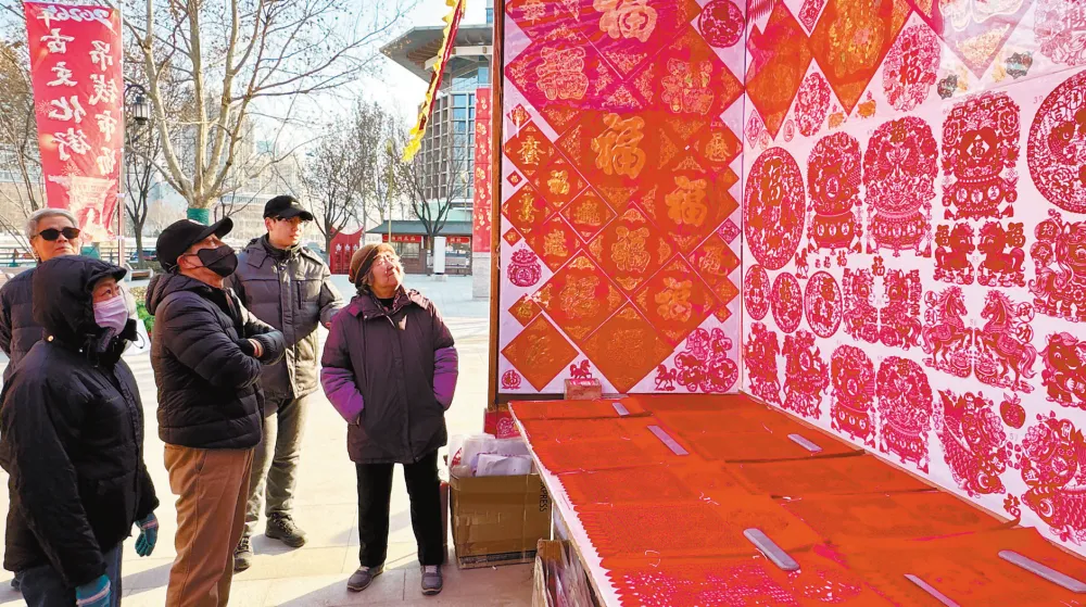 早读 | 10级大风+扬沙！5.2级地震！医院吊顶掉落！莫言来天津！海底捞报警！突发山火！知名女星道歉！两央企重组！