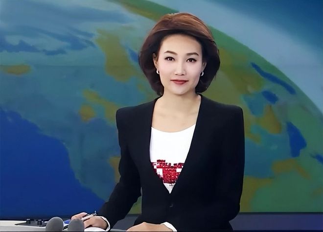 央视主播李梓萌：沈阳走出的央视著名主持人，男友在雾中迷路了