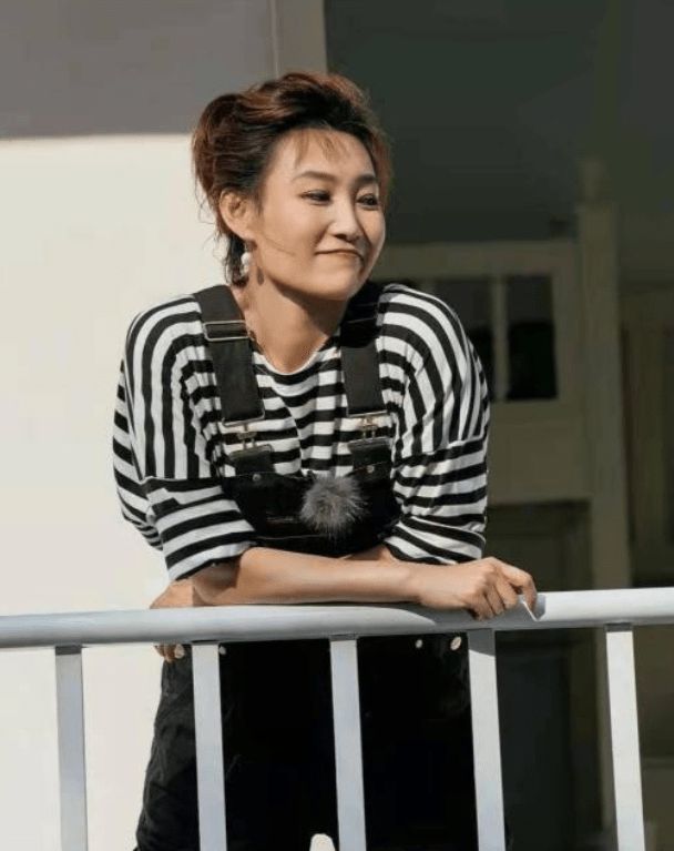 央视主播李梓萌：沈阳走出的央视著名主持人，男友在雾中迷路了