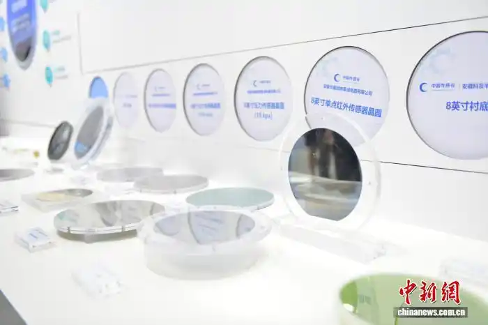 安徽蚌埠“新年第一会”：“汗摔八瓣”谋发展