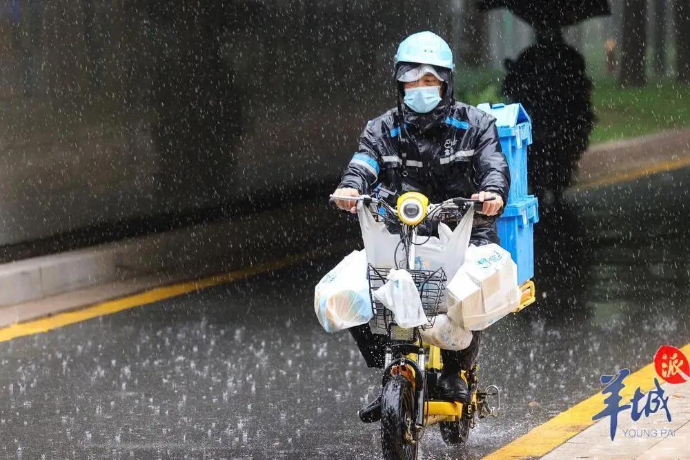 热议：送外卖，究竟丢的是谁的脸？