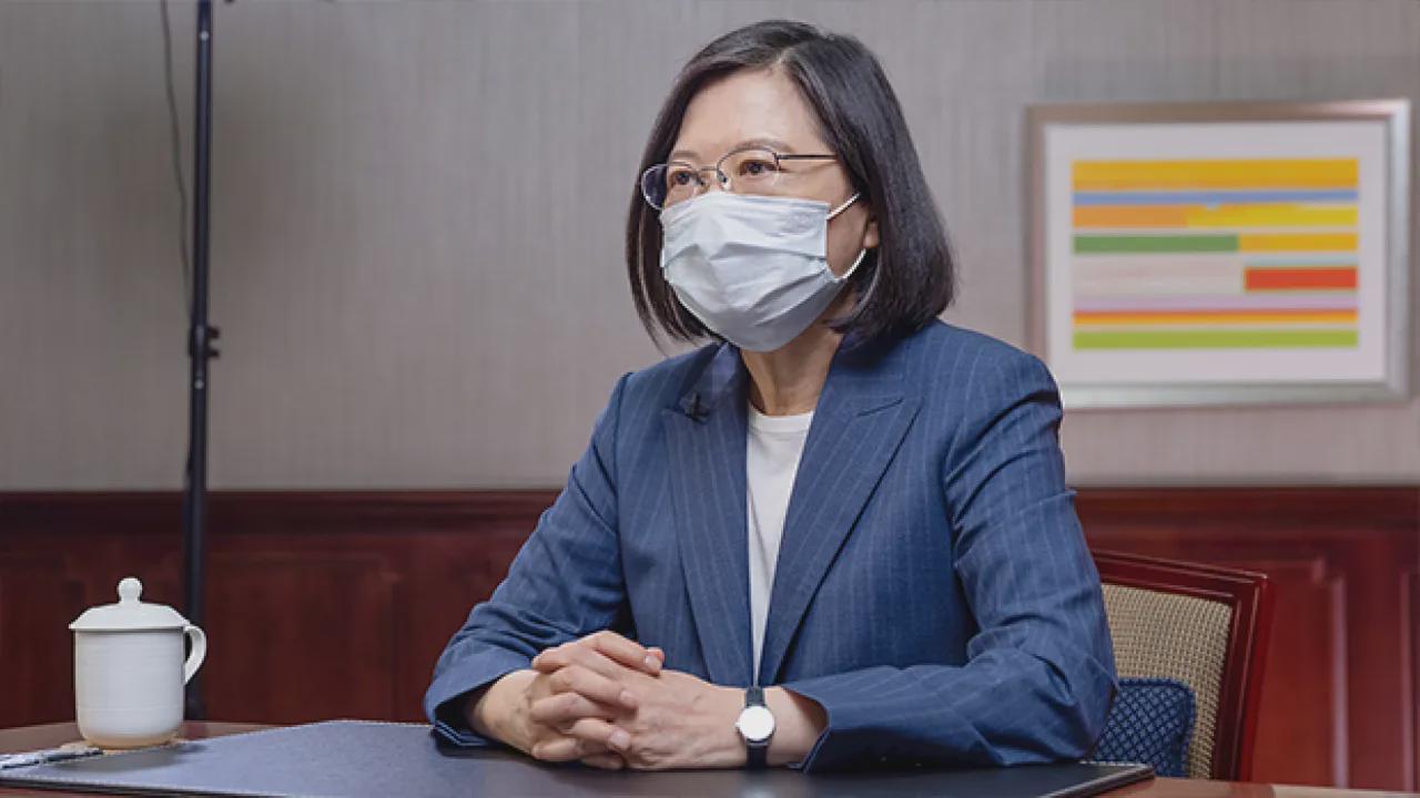 普京或出手教训蔡英文，中方表态不护短后，台当局紧急喊话大陆