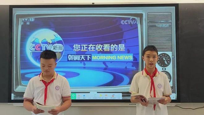 笔锋跃动，镜采青春！银初八年级语文组带你“玩转”新闻实践！