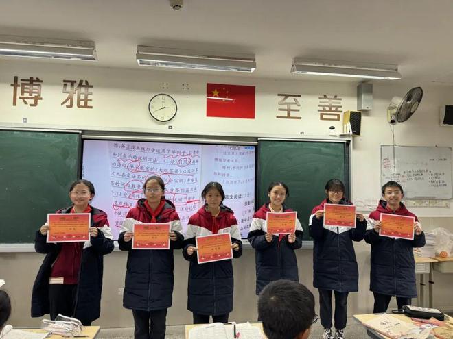 笔锋跃动，镜采青春！银初八年级语文组带你“玩转”新闻实践！