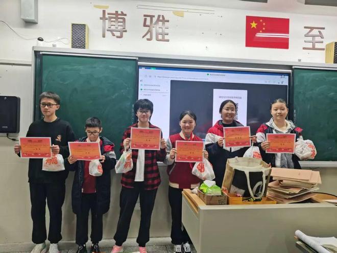 笔锋跃动，镜采青春！银初八年级语文组带你“玩转”新闻实践！