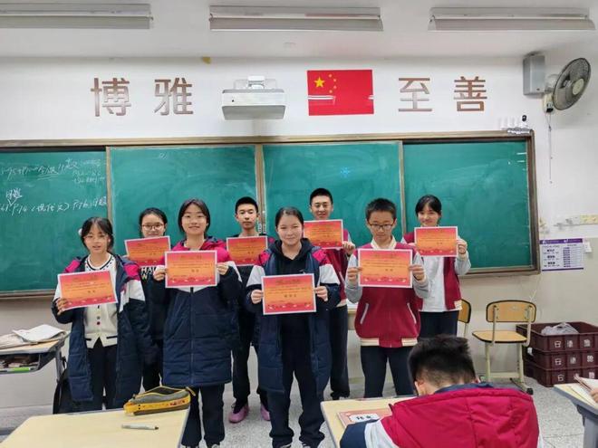 笔锋跃动，镜采青春！银初八年级语文组带你“玩转”新闻实践！