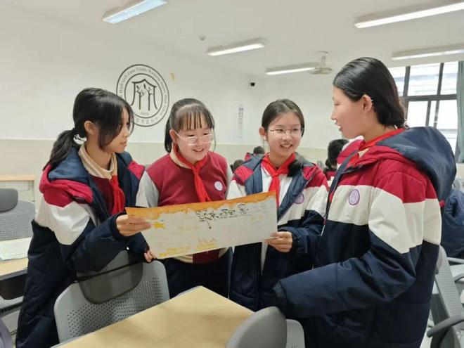 笔锋跃动，镜采青春！银初八年级语文组带你“玩转”新闻实践！