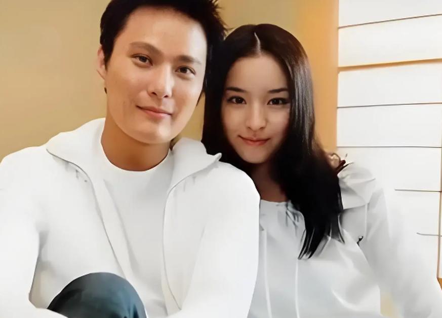 捐款30年,58岁不婚不育,张信哲落到如今这个“待遇”并不意外