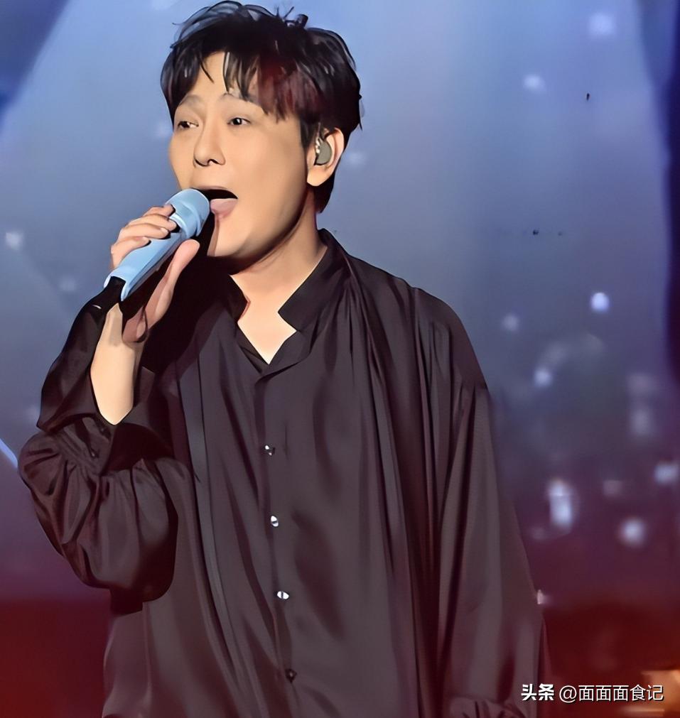 张信哲演唱会猥亵后续，知情人曝光现场视频，这一幕太令人恶心