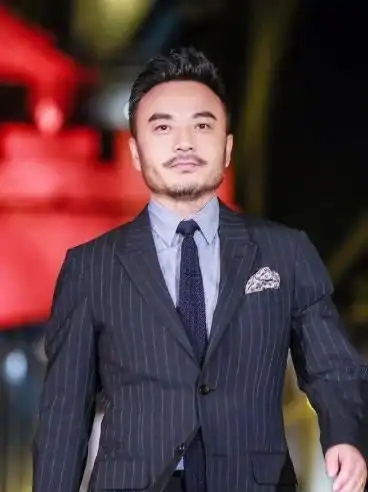 湘超开幕汪涵破圈,杨乐乐与娱乐圈静默