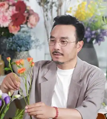 湘超开幕汪涵破圈,杨乐乐与娱乐圈静默