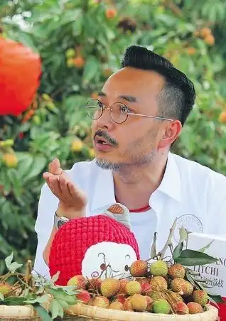 湘超开幕汪涵破圈,杨乐乐与娱乐圈静默