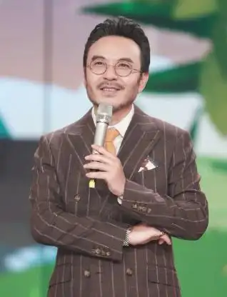 湘超开幕汪涵破圈,杨乐乐与娱乐圈静默