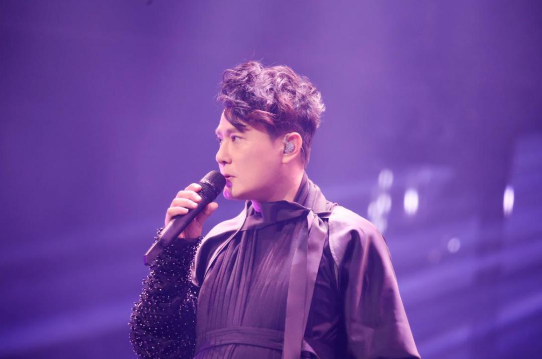 “情歌王子”张信哲，出道36年，0绯闻：看了他的日常生活，才知道他的低调并不简单