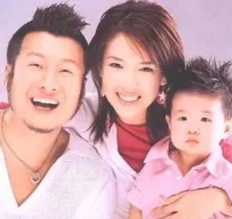 96年，孙兴爱上了林美贞，分手了怀有身孕的发妻，又迷上了骆莉娜